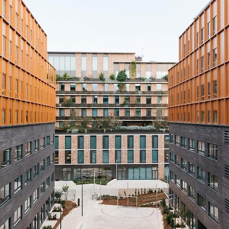 For Students Studying In Barcelona Only - Stunning Spacious Studios And Private Rooms At Pallars Student Accommodation Buitenkant foto