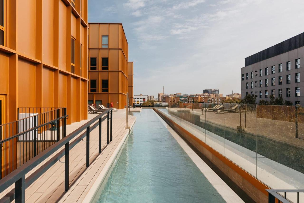 For Students Studying In Barcelona Only - Stunning Spacious Studios And Private Rooms At Pallars Student Accommodation Buitenkant foto