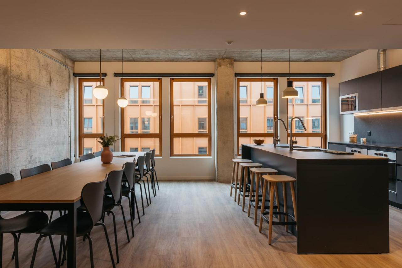 For Students Studying In Barcelona Only - Stunning Spacious Studios And Private Rooms At Pallars Student Accommodation Buitenkant foto