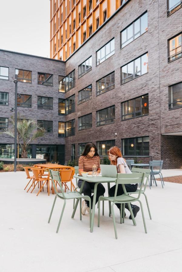 For Students Studying In Barcelona Only - Stunning Spacious Studios And Private Rooms At Pallars Student Accommodation Buitenkant foto