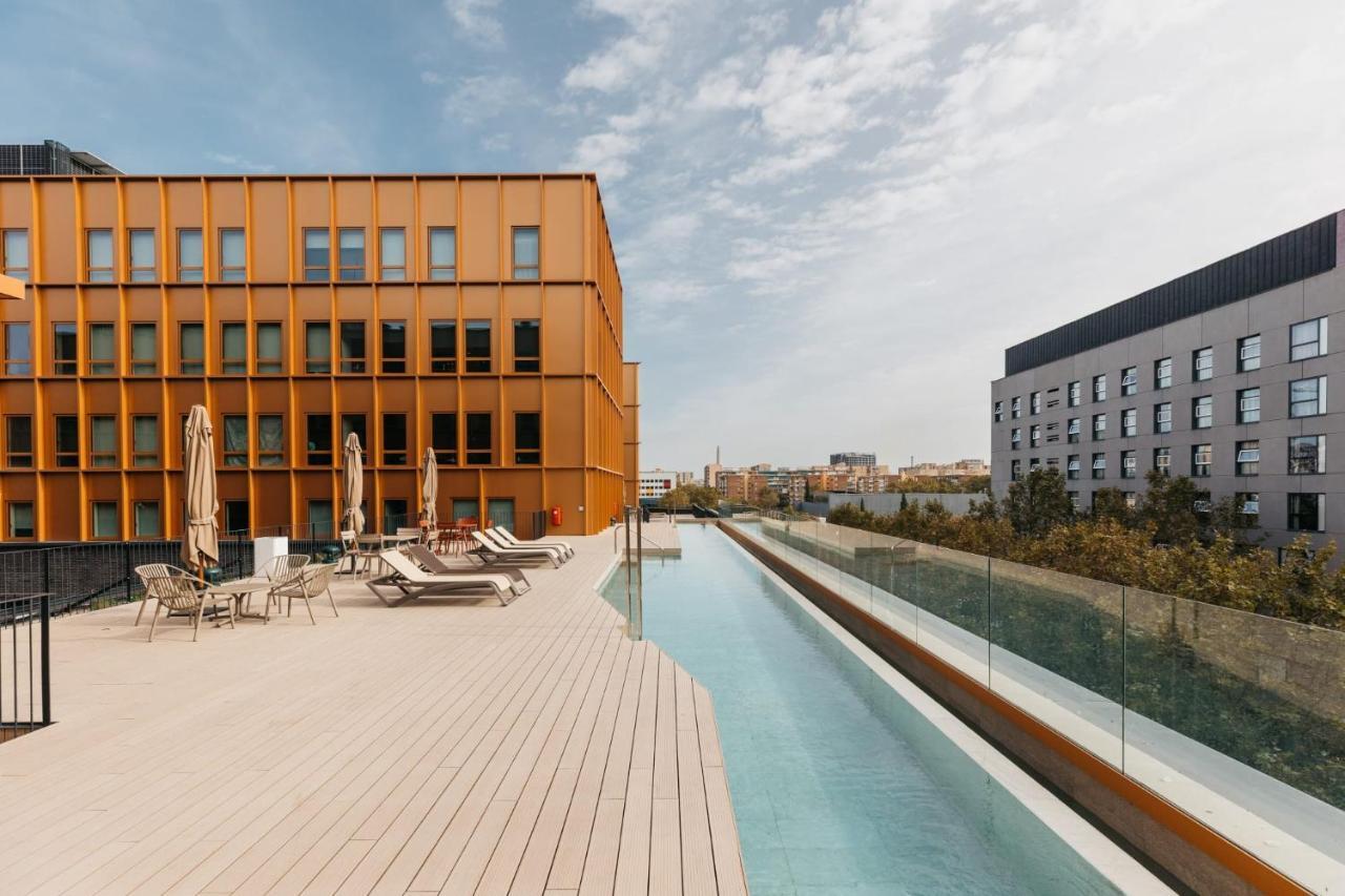 For Students Studying In Barcelona Only - Stunning Spacious Studios And Private Rooms At Pallars Student Accommodation Buitenkant foto