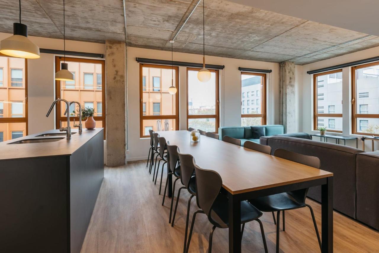 For Students Studying In Barcelona Only - Stunning Spacious Studios And Private Rooms At Pallars Student Accommodation Buitenkant foto