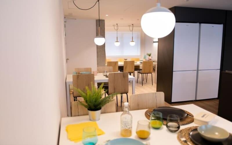 For Students Studying In Barcelona Only - Stunning Spacious Studios And Private Rooms At Pallars Student Accommodation Buitenkant foto